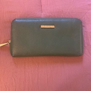 Ora delphine olive wallet
